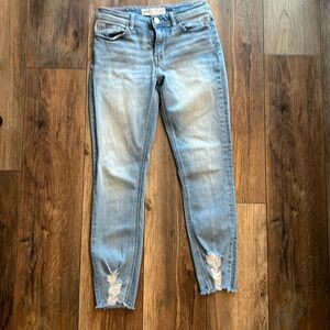 Buckle BKE Stella Mid Rise Slim Fit Ankle Skinny, Size 27, light blue